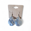 Boucles d’oreilles goutte marbrées bleu et blanc – Collection Emma | Bijoux fantaisie femme élégants